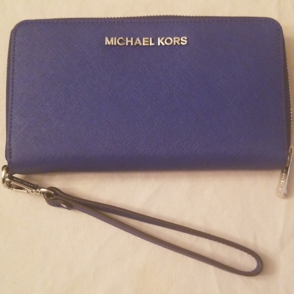 Michael Kors large multifunction wallet